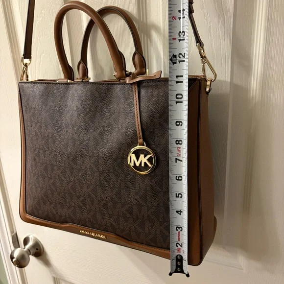 Michael Kors Jessie Large Signature TZ Tote Satchel Shoulder Bag Like New - Picture 10 of 16